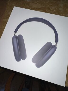 Apple AirPods Max Wireless Over-Ear Headphones